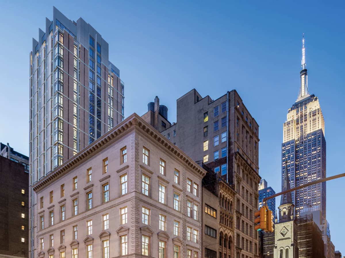 250 Fifth Avenue Hotel Ext Dusk Copyright Andrew Rugge Cortesía Perkins Eastman Iii 2