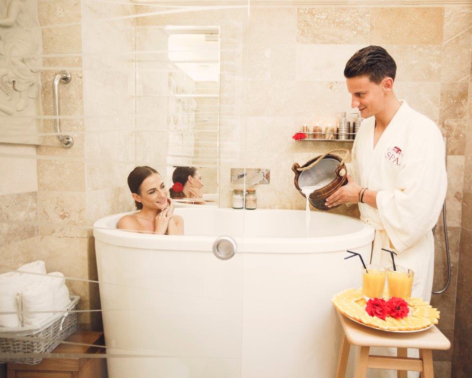 Ba&ntilde;o d&uacute;o Ofuro en el Manor House Spa Hotel