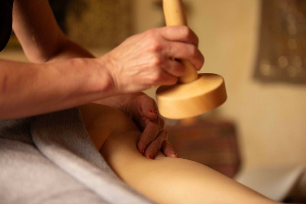 Maderoterapia en el Biovital SPA del Manor House Hotel