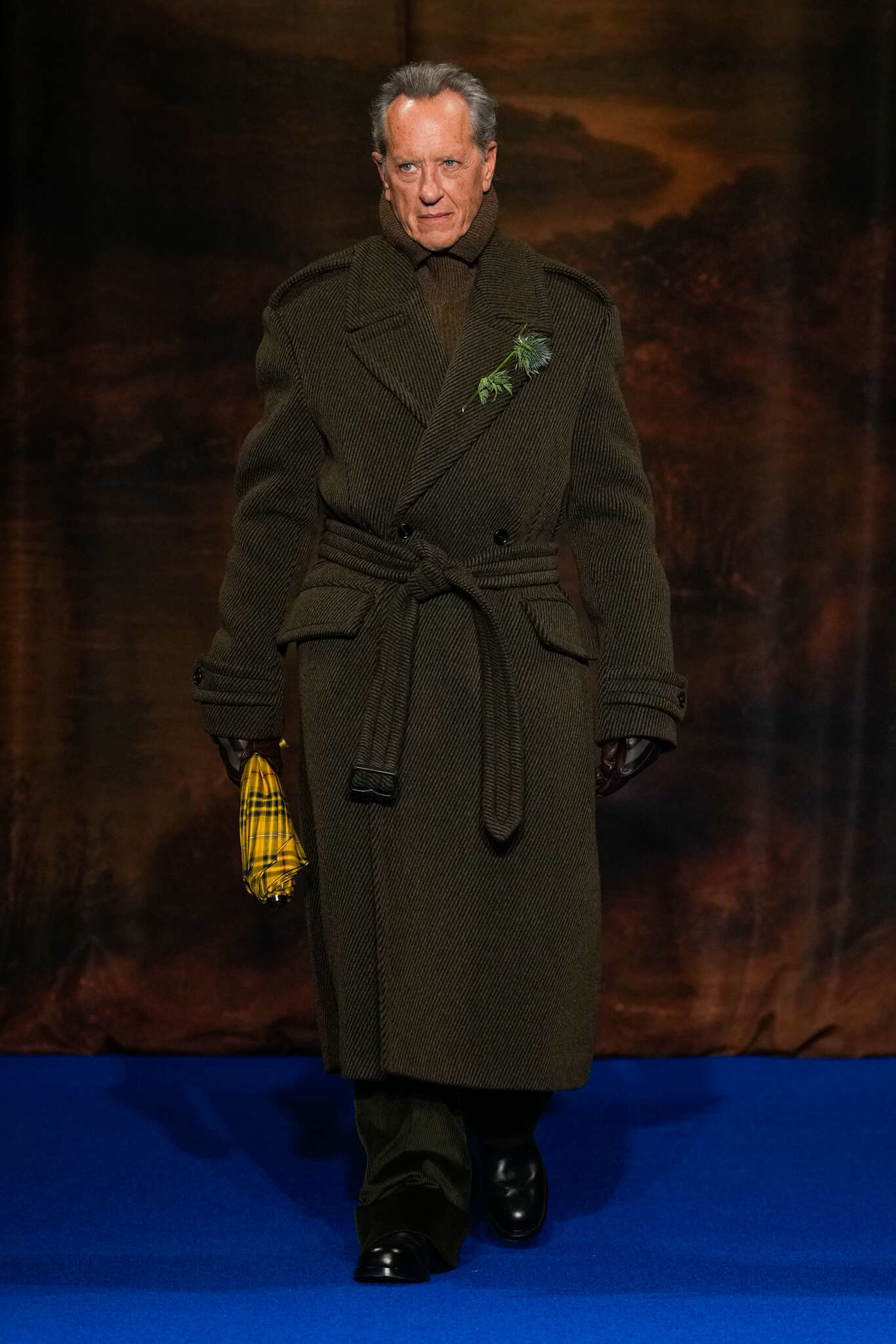 Desfile de Burberry en la Semana de la Moda de Londres6