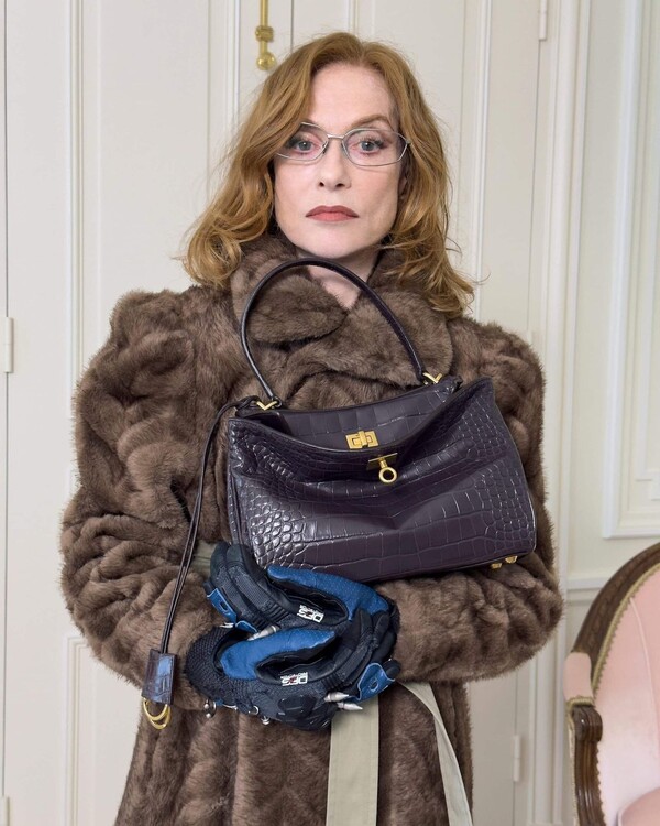 Campaña de Balenciaga con Claudia Schiffer11