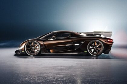 Lanza de Koenigsegg Sadair
