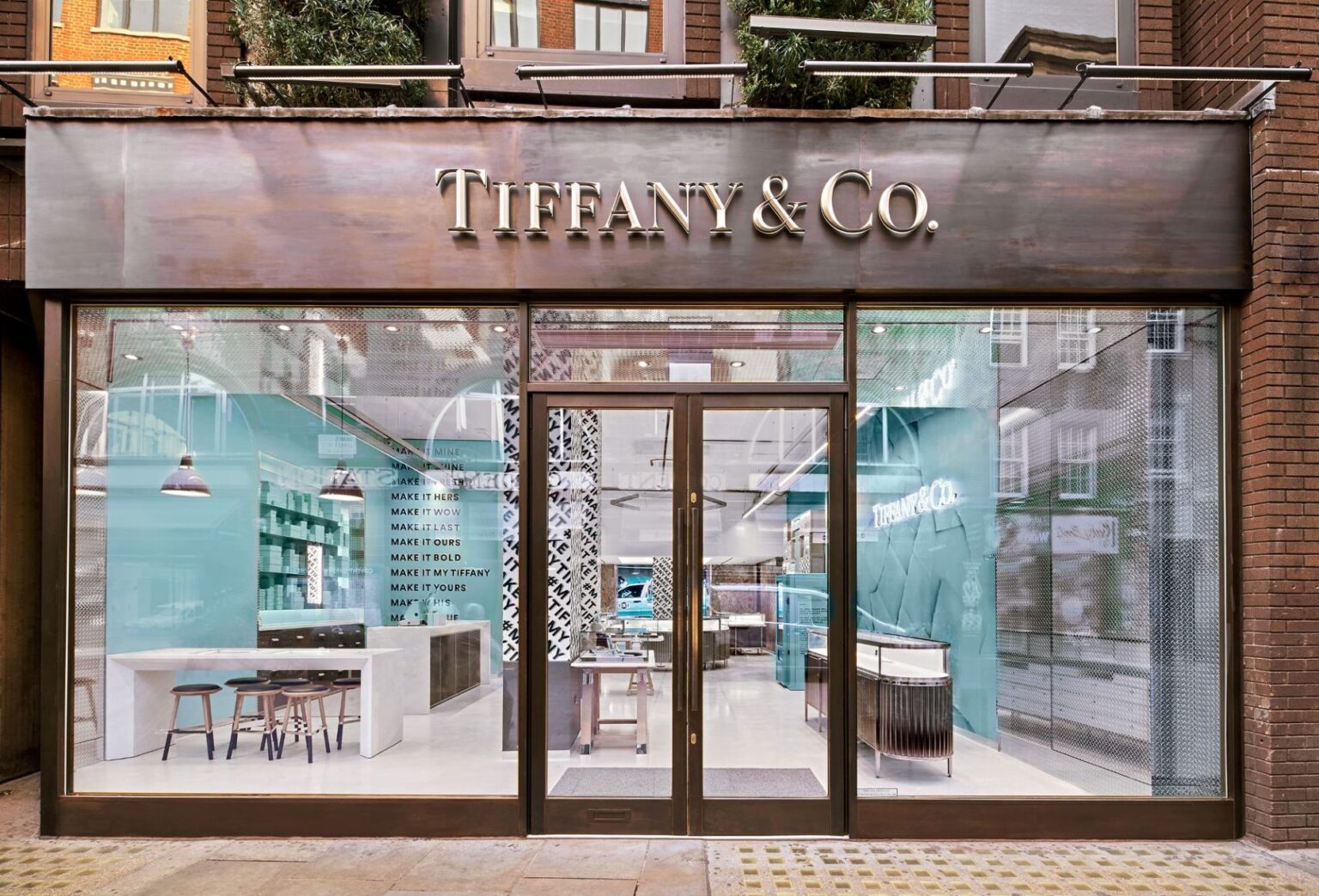 ¿Es Tiffany más caro que Cartier?