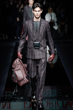 Trajes de hombre de moda Top 10 marcas=armani