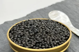 Caviar de Esturiones Raros: Un Lujo Que Tiene Su Precio