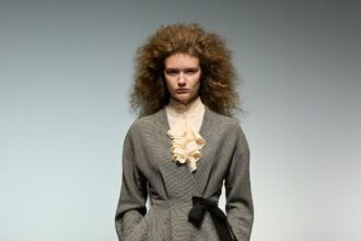 Alberta Ferretti Otoño–invierno 2026–2027 1