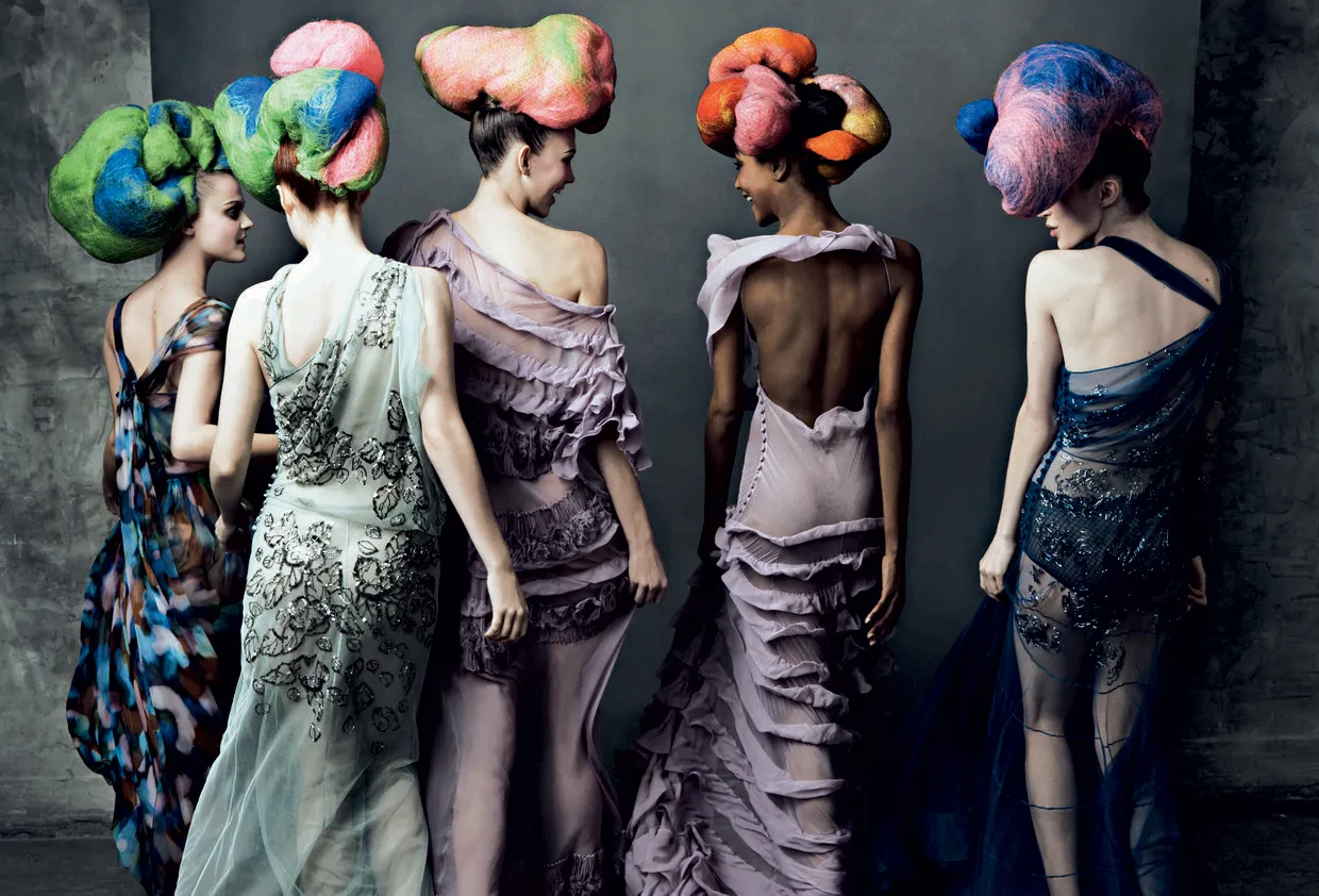 15 mejores looks de John Galliano