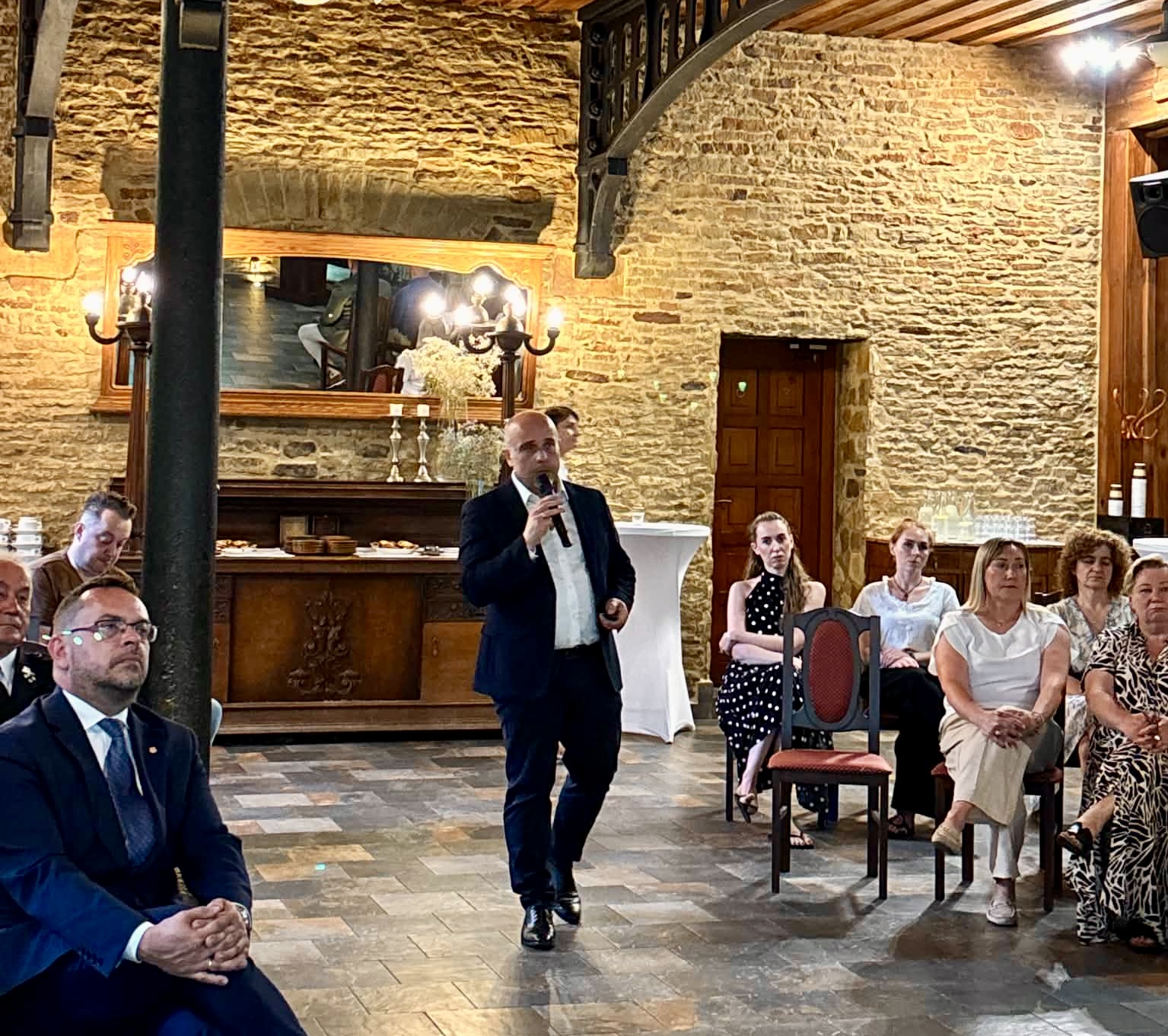 Apertura Oficial de las Casas Domo Arkadiusz Tomczyk