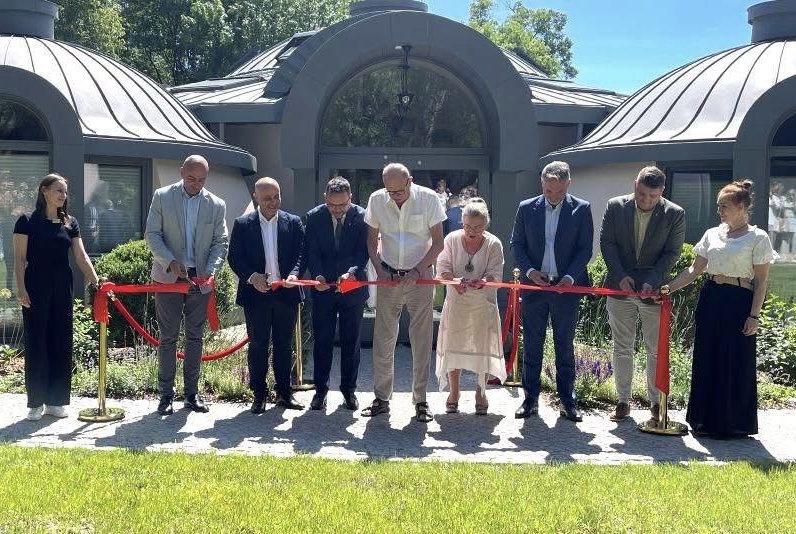 Inauguración Oficial de la Casa Cúpula