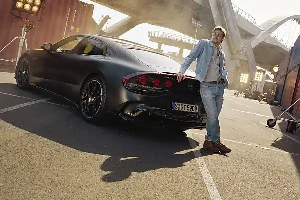 Brad Pitt Y Mercedes Amg2